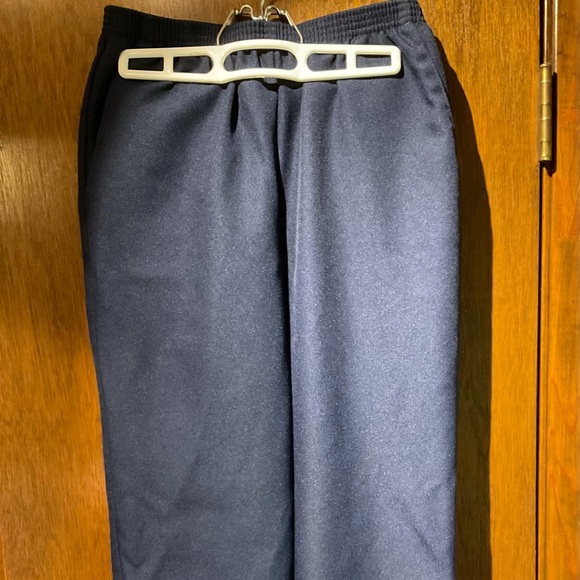 ❌DONATED❌ - Alfred Dunner Elastic Waist Pants🔶 - Picture 2 of 4